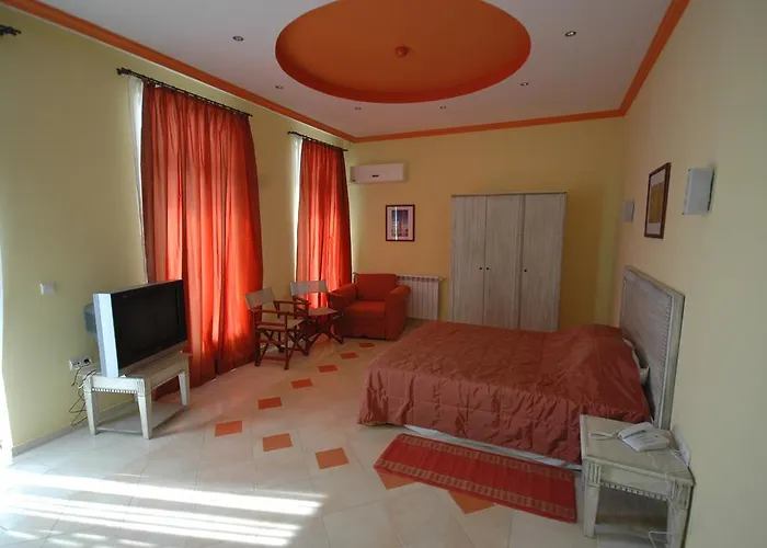 Brigantina 호텔 3*